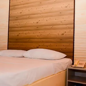  Hotel Fox
